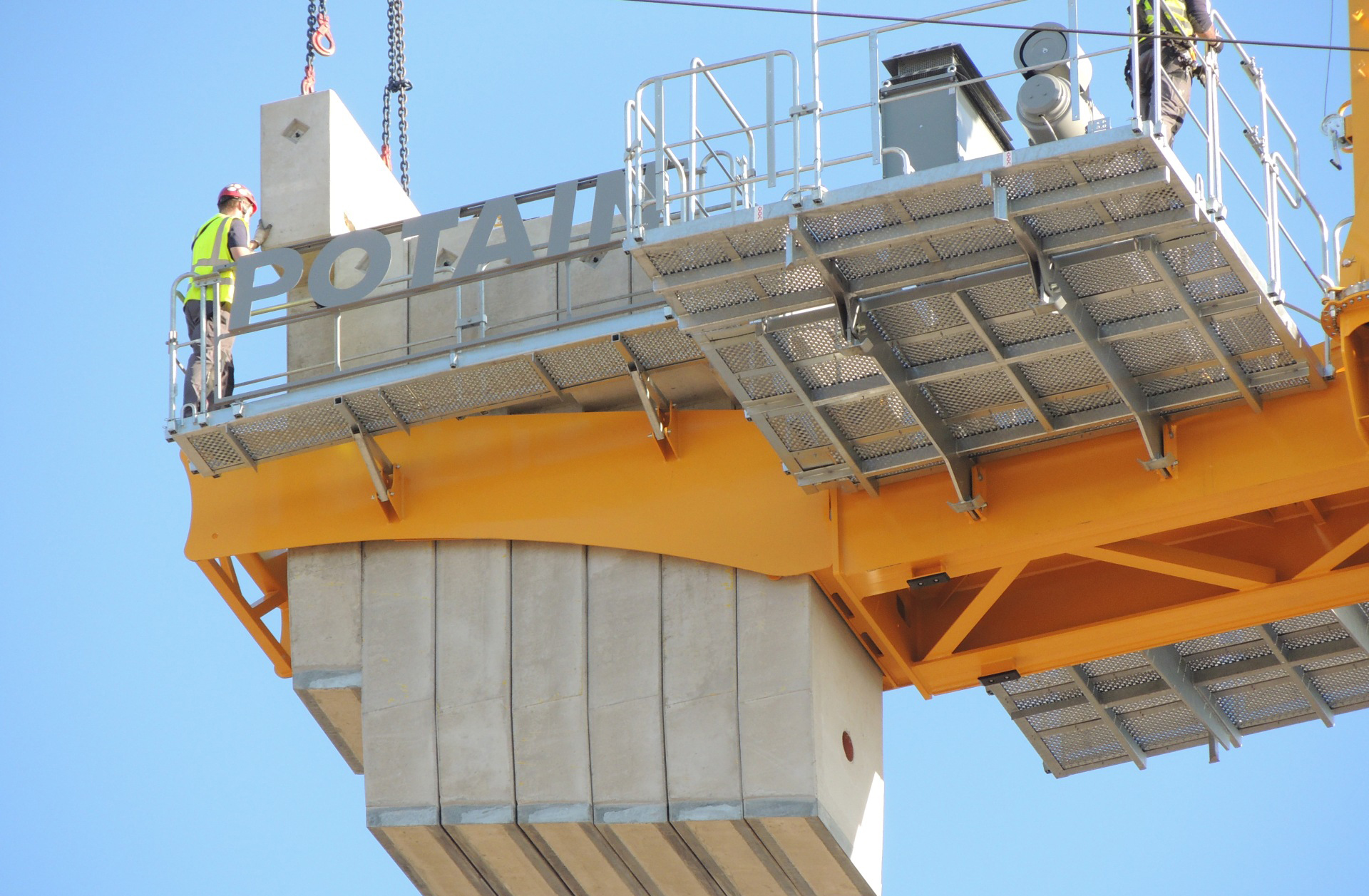 Manitowoc Launches Largest Potain Topless Crane