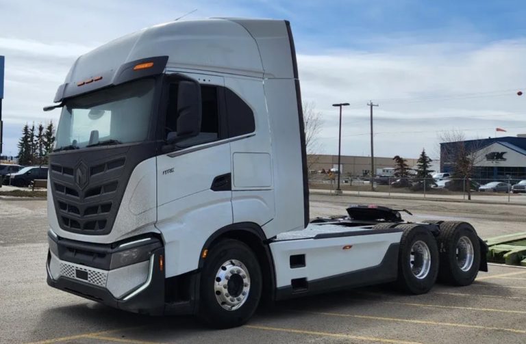 Nikola Expands Presence To Canada With Nikola Tre BEV And FCEV Truck