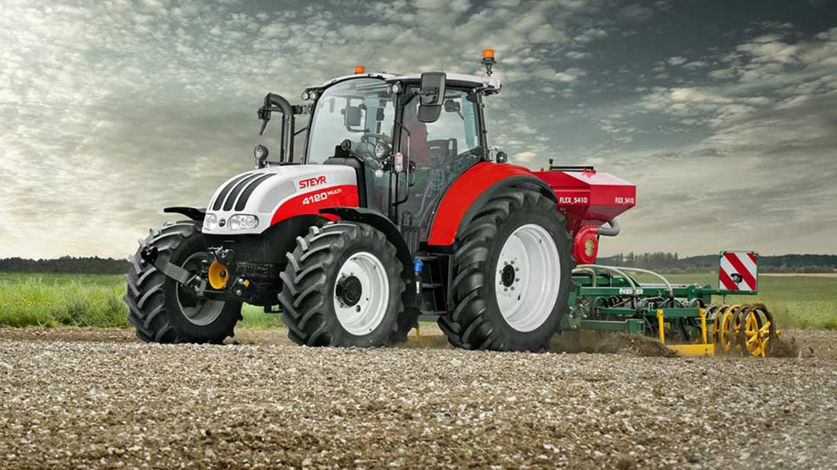 residentie dat is alles Geladen STEYR Enhances Utility Tractor Offering With New Multi And Kompakt Ranges -  Plant & Equipment News