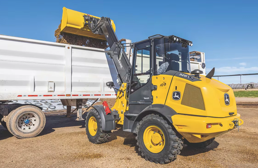 The 326 P-Tier provides enhanced operator confidence and effortless operation.