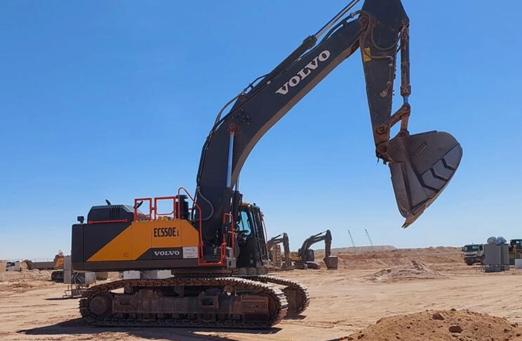 First Volvo EC550E Excavators In Middle East Live Up To Expectations