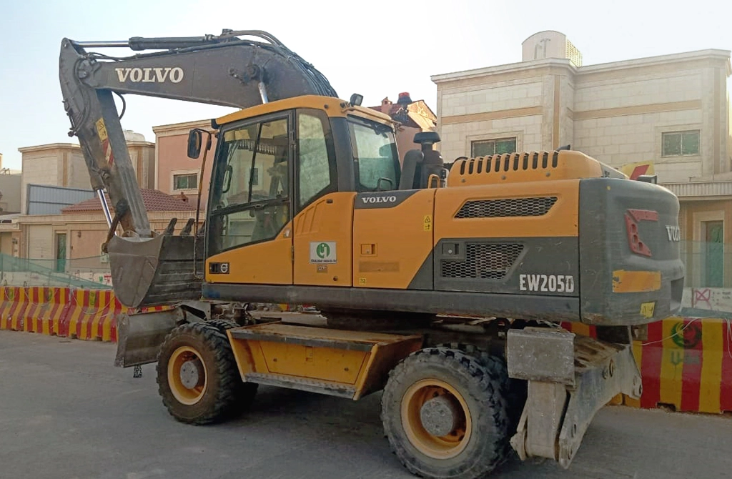 Yuksel Saudias 40 year Volvo relationship strengthened by impressive EW205D fleet